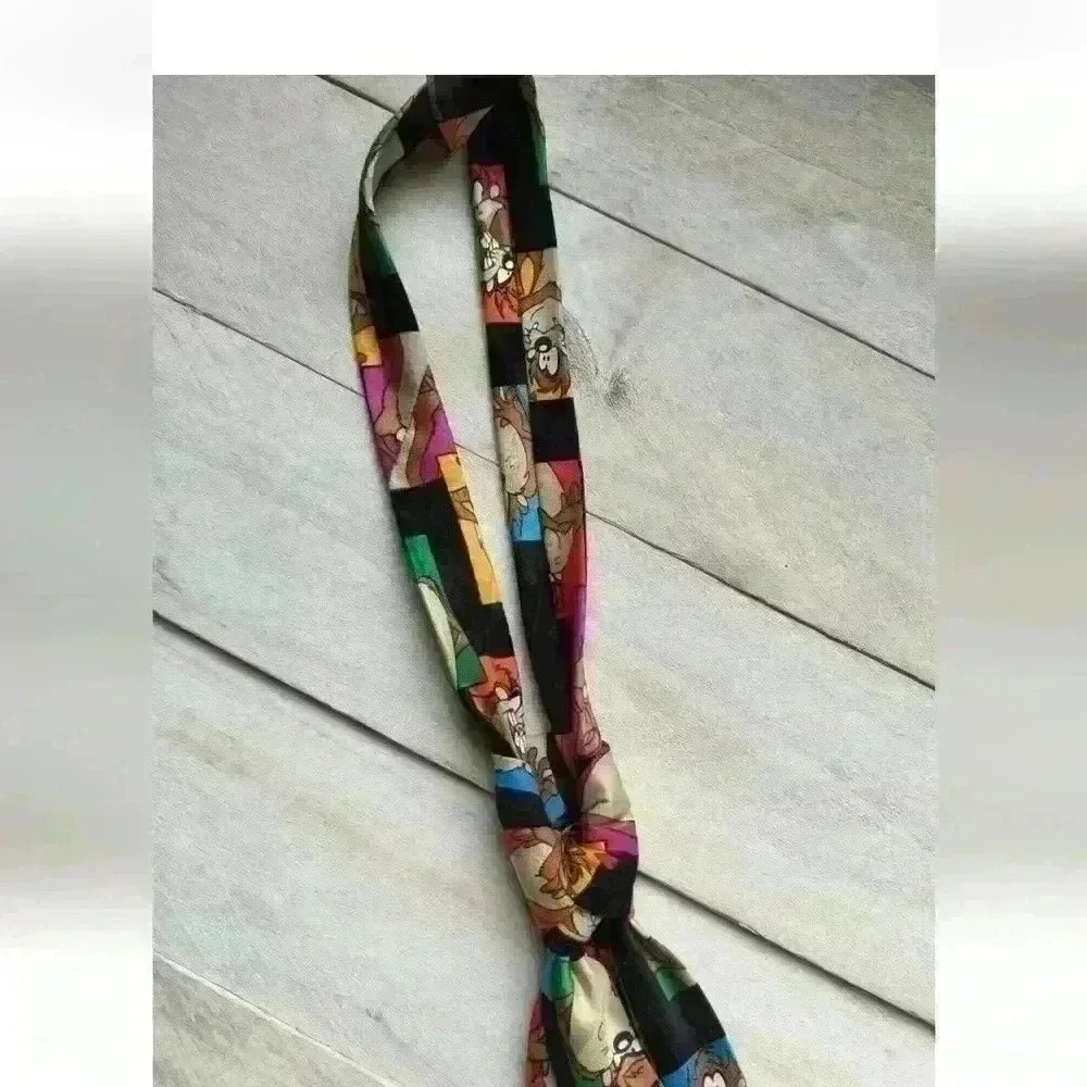 Looney Tunes Mania 1993 Tasmanian Devil Valentines Heart Tie Vintage